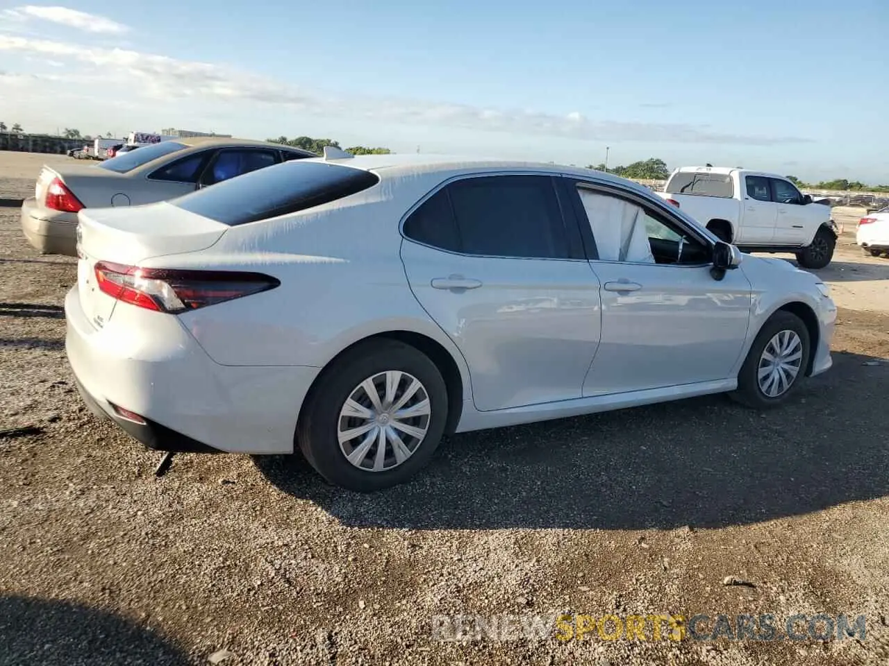 3 Photograph of a damaged car 4T1C31AK7PU056185 TOYOTA CAMRY 2023