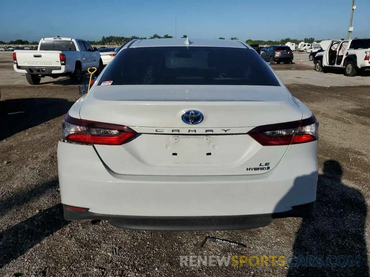 6 Photograph of a damaged car 4T1C31AK7PU056185 TOYOTA CAMRY 2023