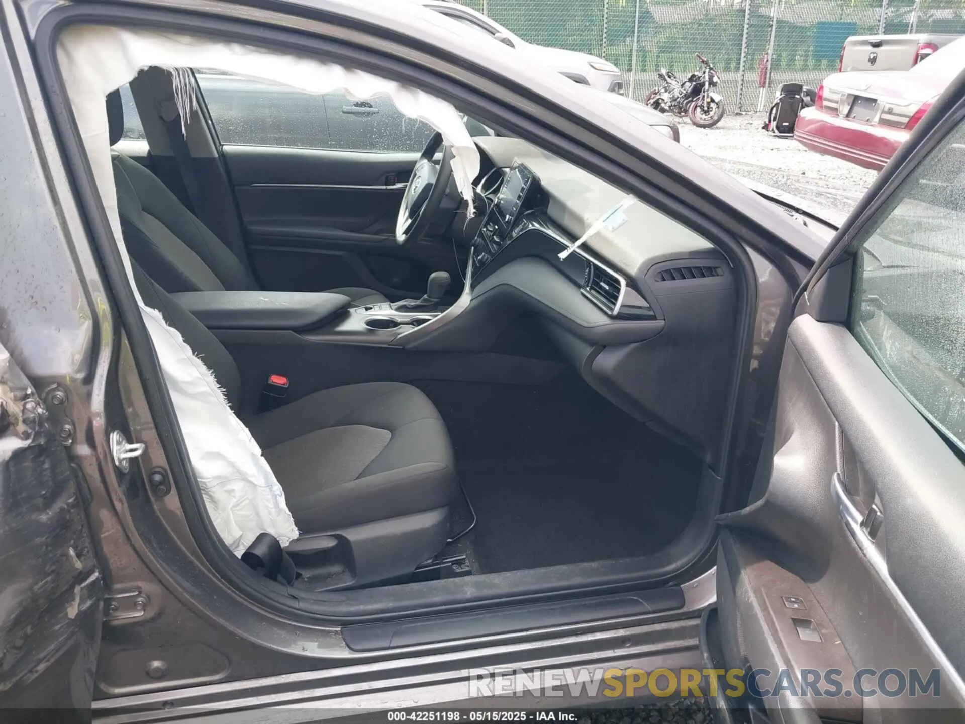 5 Photograph of a damaged car 4T1C31AK7PU602628 TOYOTA CAMRY 2023