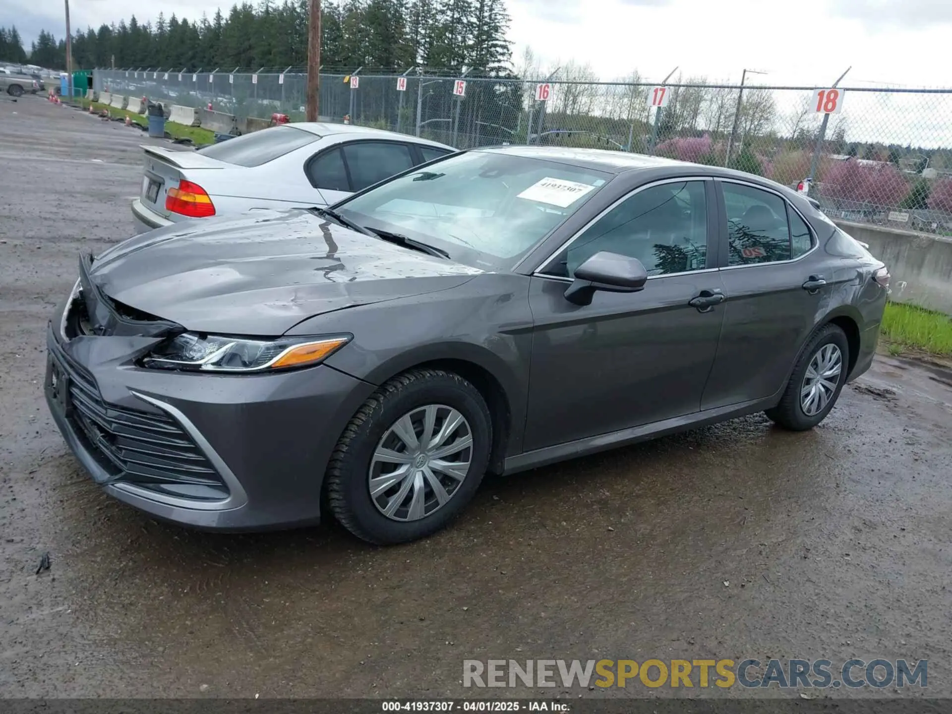 14 Photograph of a damaged car 4T1C31AK8PU600872 TOYOTA CAMRY 2023