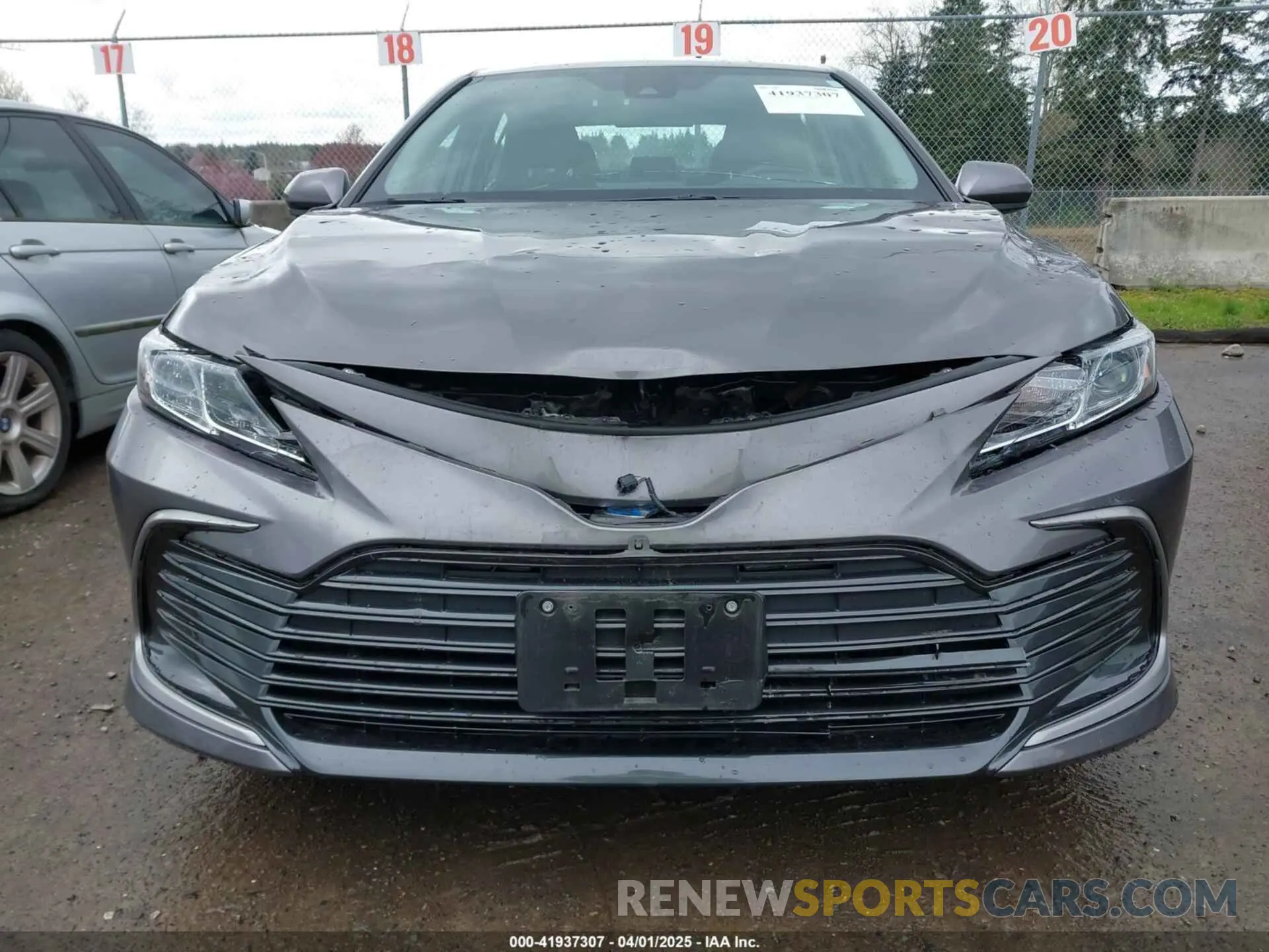 6 Photograph of a damaged car 4T1C31AK8PU600872 TOYOTA CAMRY 2023
