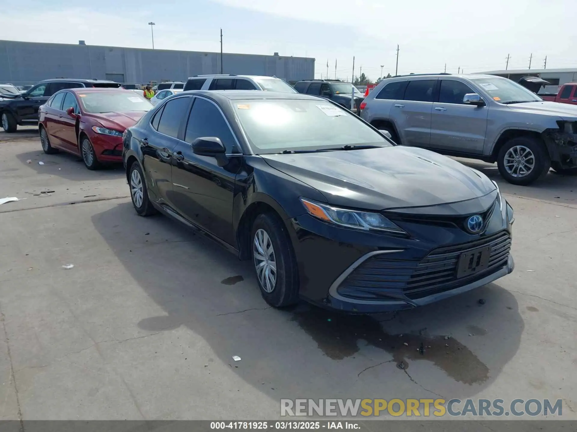 1 Photograph of a damaged car 4T1C31AK8PU603075 TOYOTA CAMRY 2023