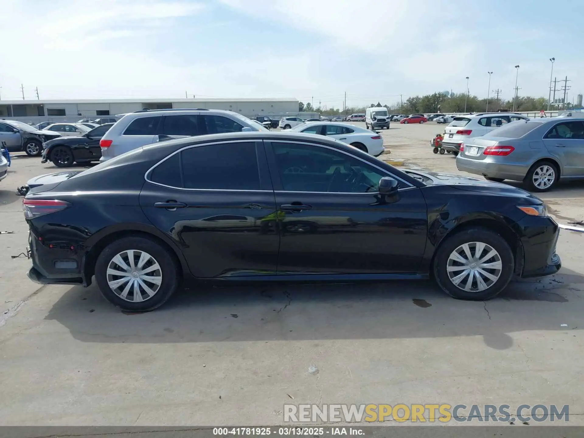 14 Photograph of a damaged car 4T1C31AK8PU603075 TOYOTA CAMRY 2023