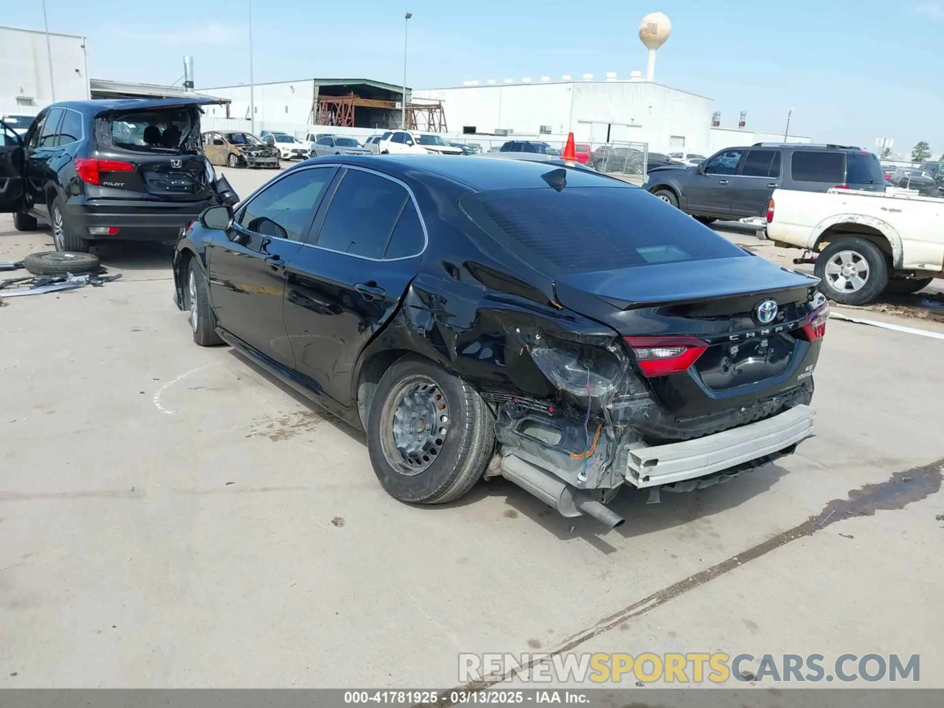 3 Photograph of a damaged car 4T1C31AK8PU603075 TOYOTA CAMRY 2023