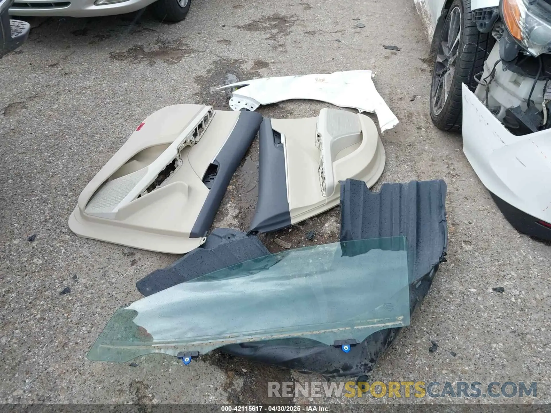 12 Photograph of a damaged car 4T1C31AK8PU611354 TOYOTA CAMRY 2023