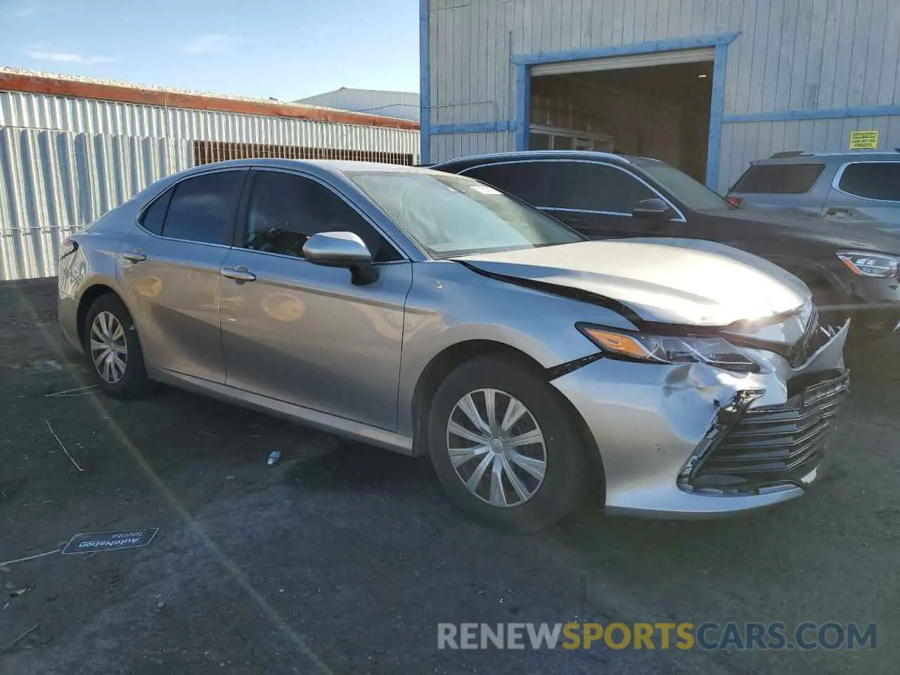 4 Photograph of a damaged car 4T1C31AK9PU604476 TOYOTA CAMRY 2023
