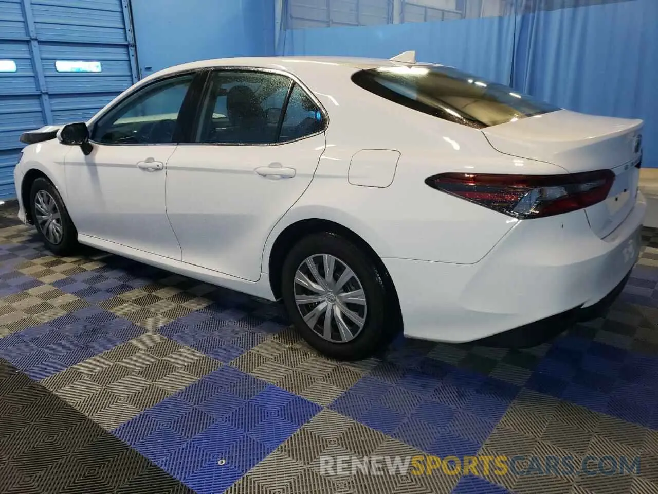 2 Photograph of a damaged car 4T1C31AKXPU614952 TOYOTA CAMRY 2023