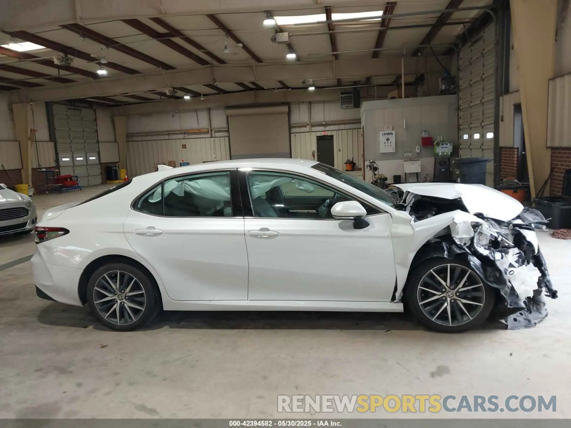 14 Photograph of a damaged car 4T1F11AK0PU829226 TOYOTA CAMRY 2023