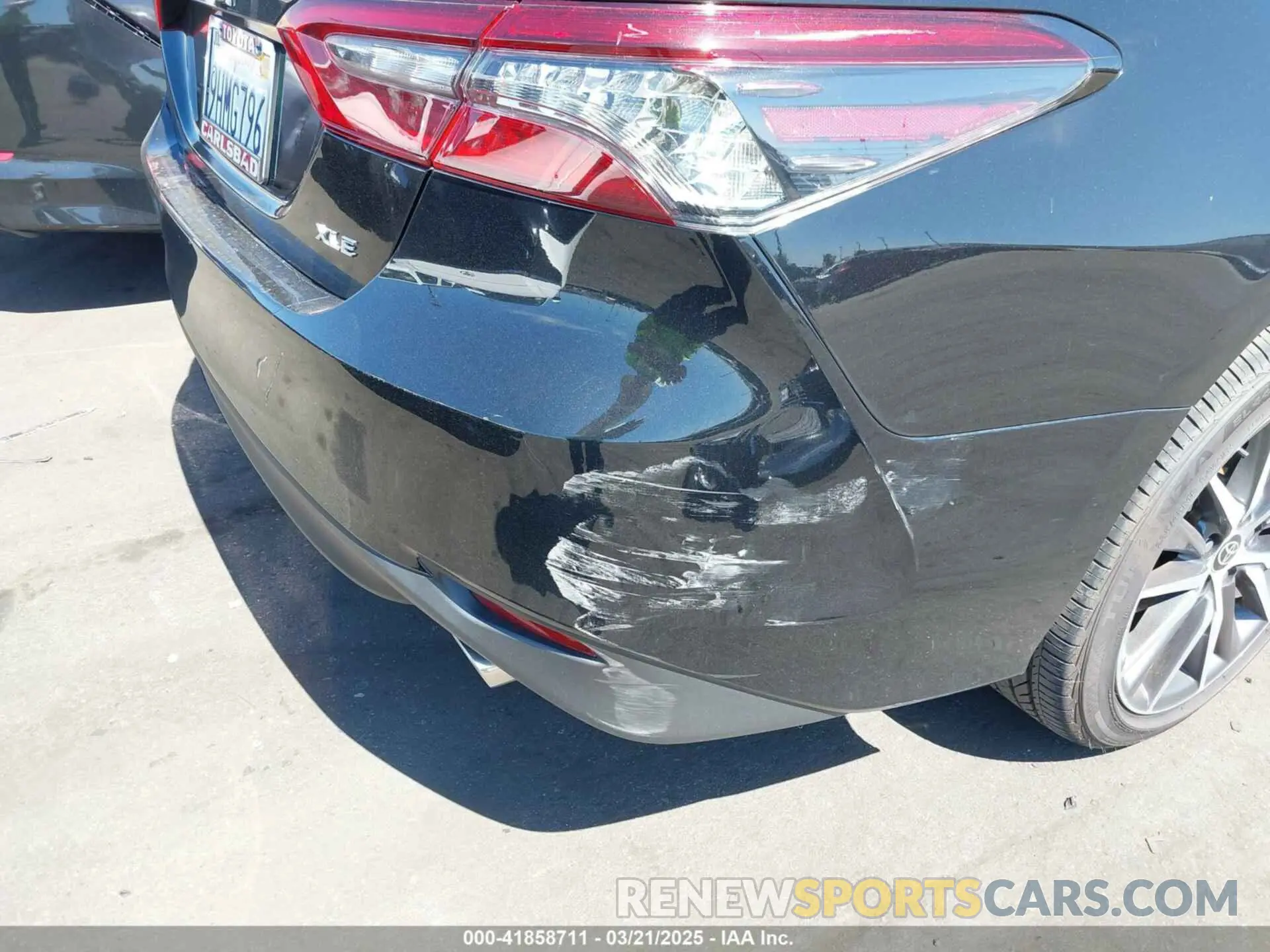 18 Photograph of a damaged car 4T1F11AK1PU181802 TOYOTA CAMRY 2023