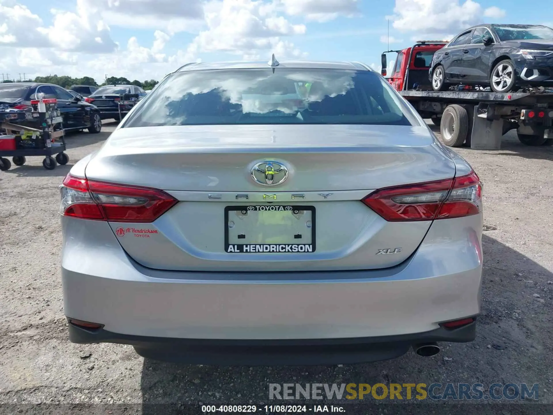 17 Photograph of a damaged car 4T1F11AK4PU084576 TOYOTA CAMRY 2023
