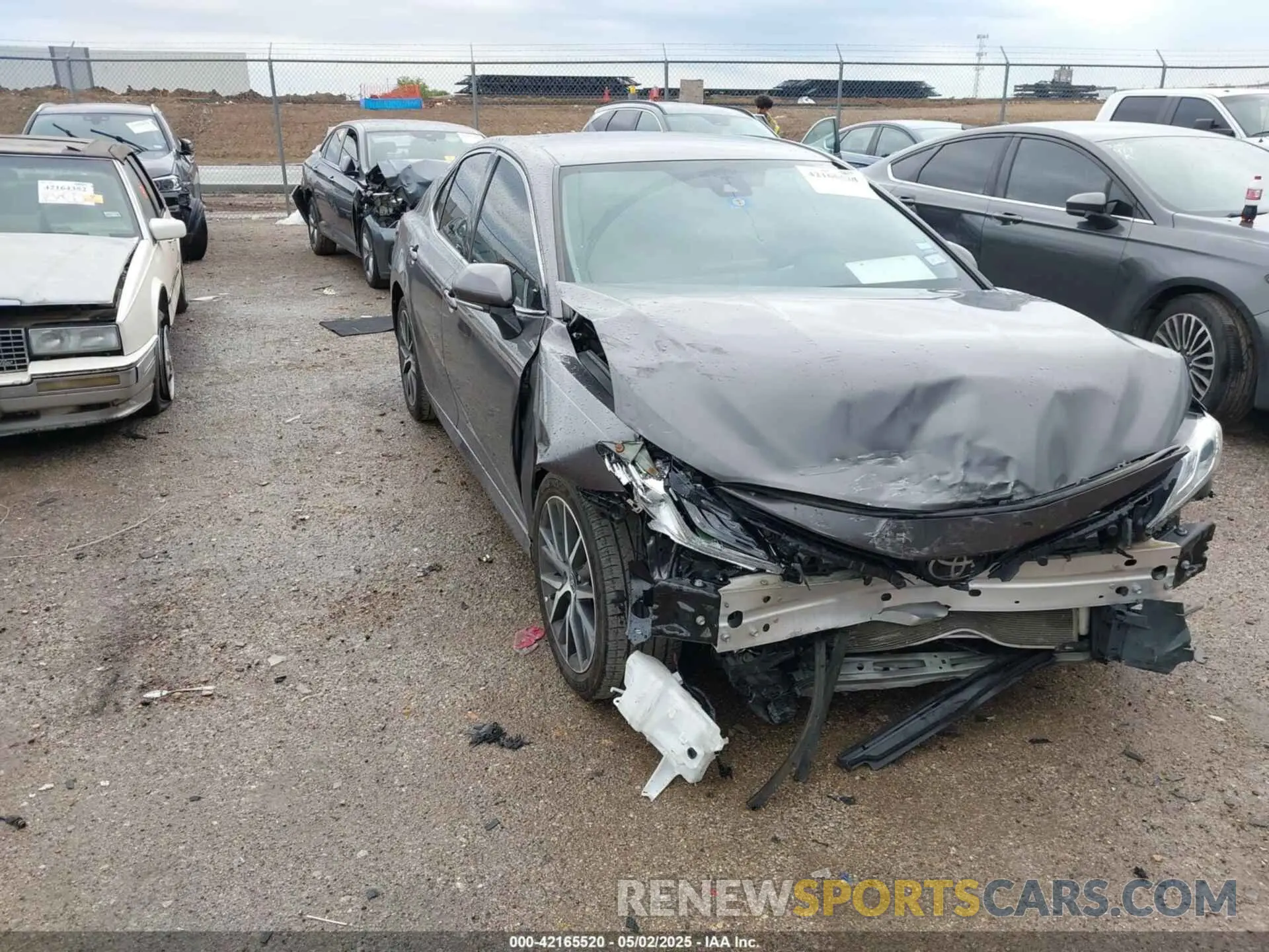 1 Photograph of a damaged car 4T1F11AK7PU827697 TOYOTA CAMRY 2023