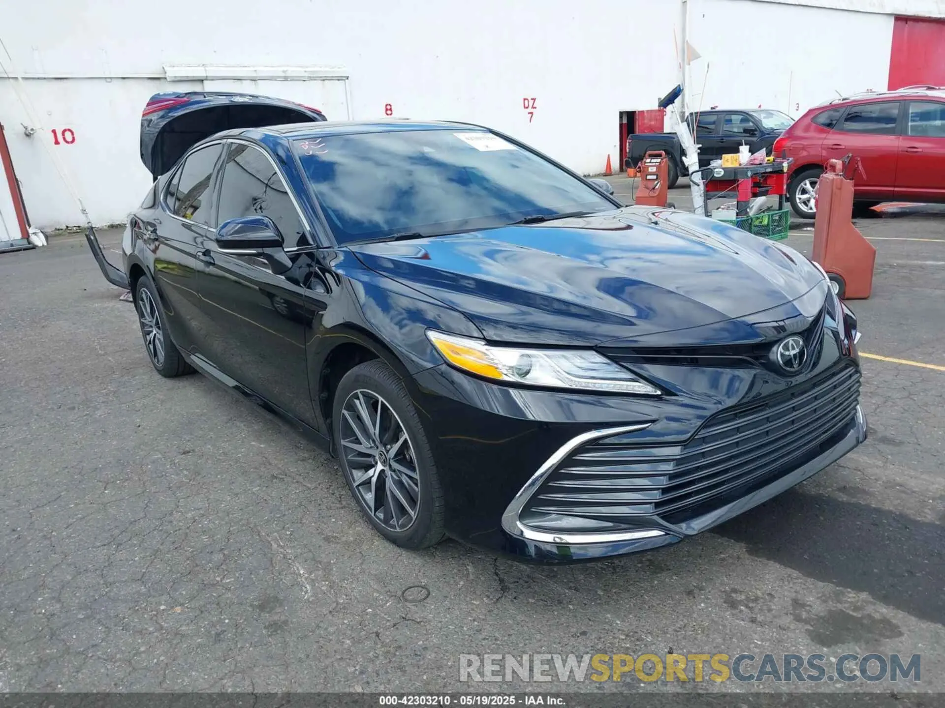 1 Photograph of a damaged car 4T1F11BK1PU094951 TOYOTA CAMRY 2023