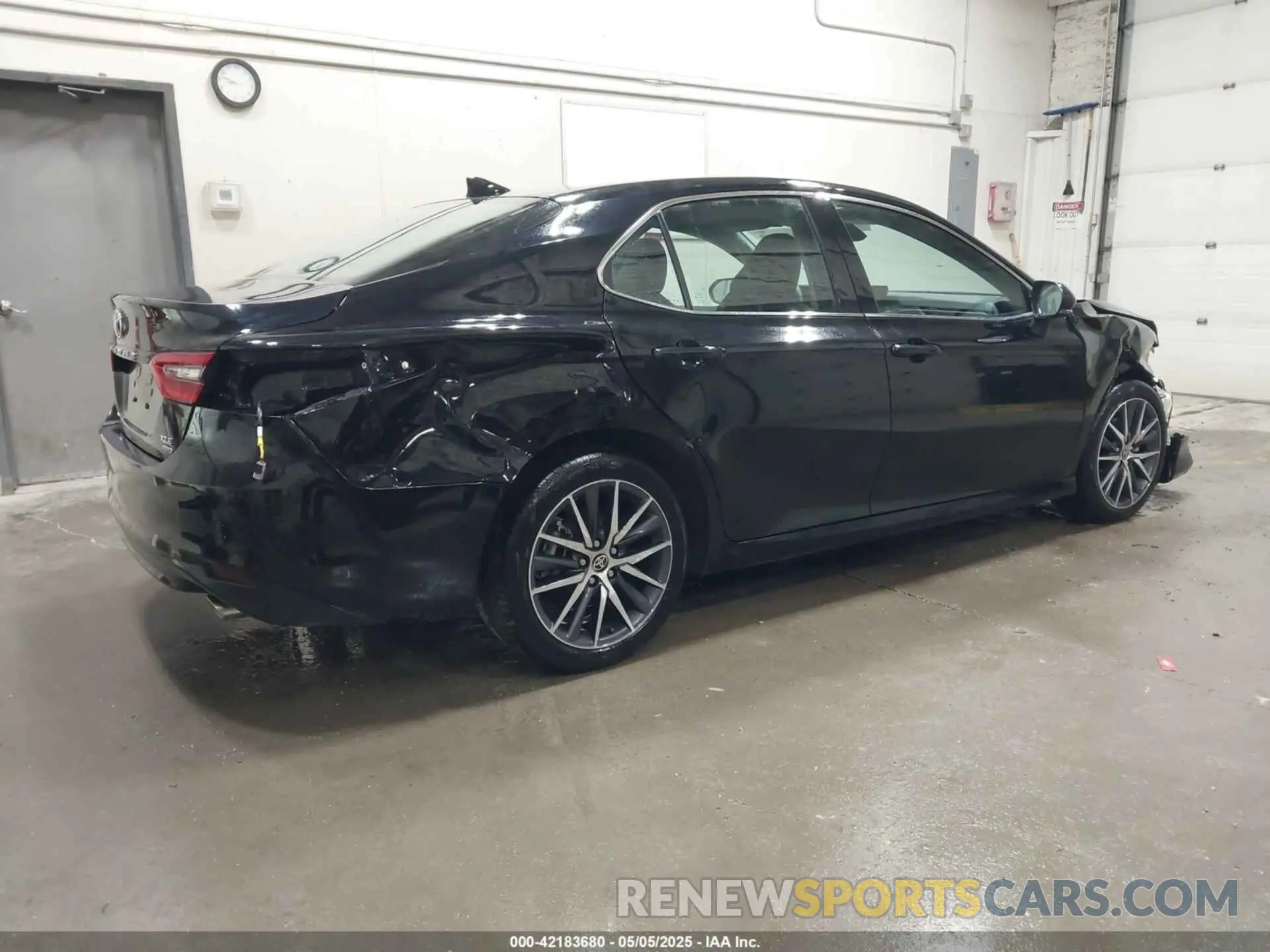 4 Photograph of a damaged car 4T1F11BK8PU104956 TOYOTA CAMRY 2023