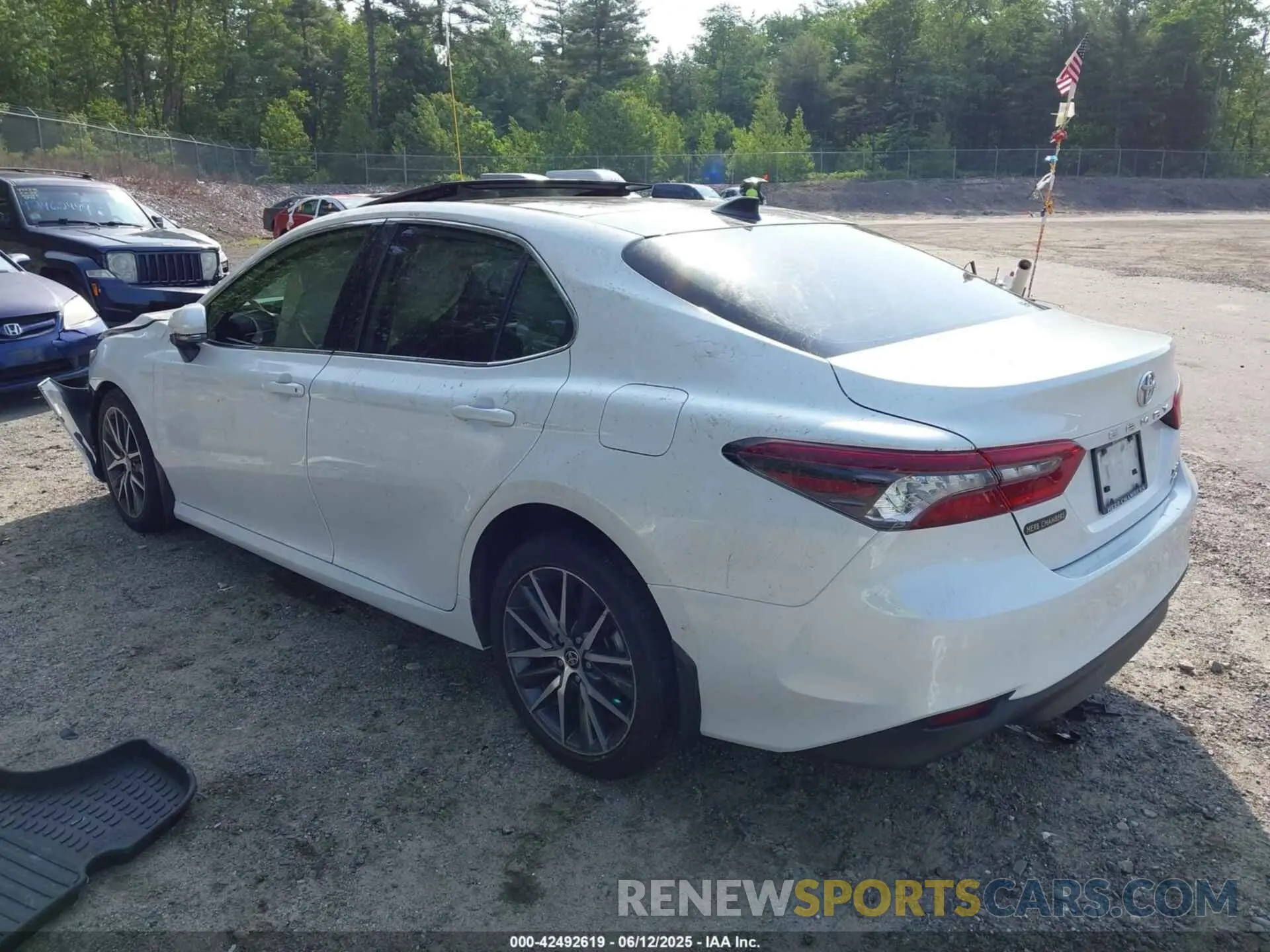 3 Photograph of a damaged car 4T1F11BK9PU090906 TOYOTA CAMRY 2023