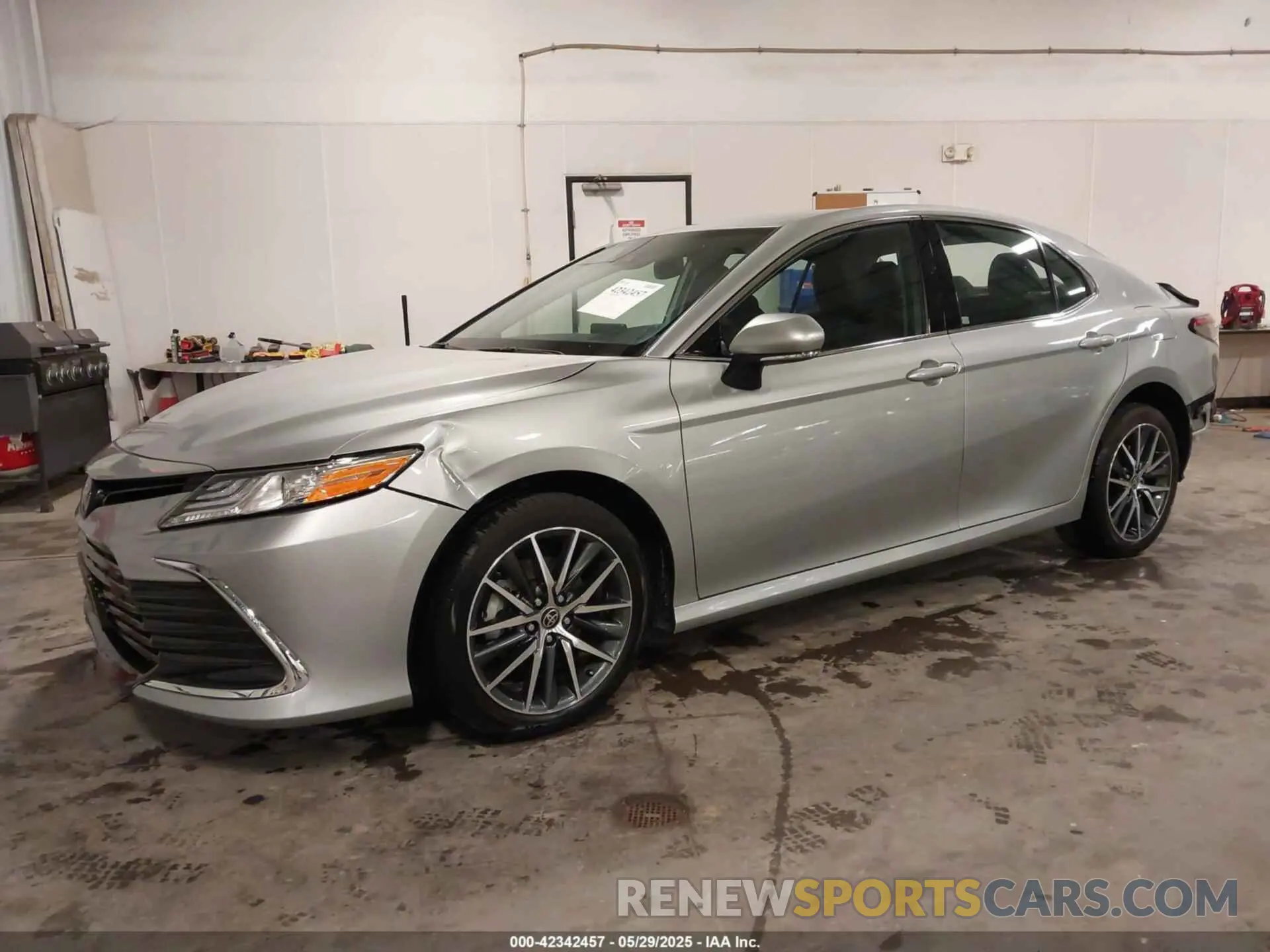 2 Photograph of a damaged car 4T1F11BKXPU087724 TOYOTA CAMRY 2023