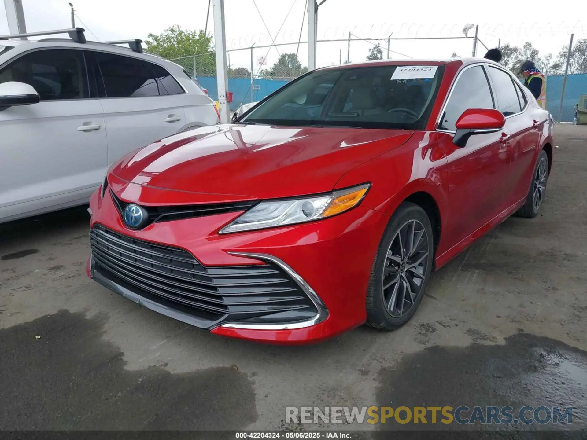2 Photograph of a damaged car 4T1F31AK1PU047754 TOYOTA CAMRY 2023