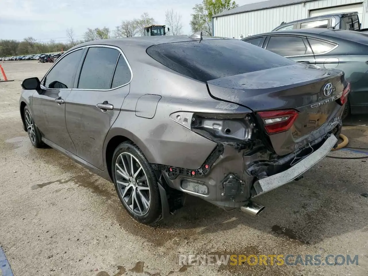 2 Photograph of a damaged car 4T1F31AK1PU619938 TOYOTA CAMRY 2023