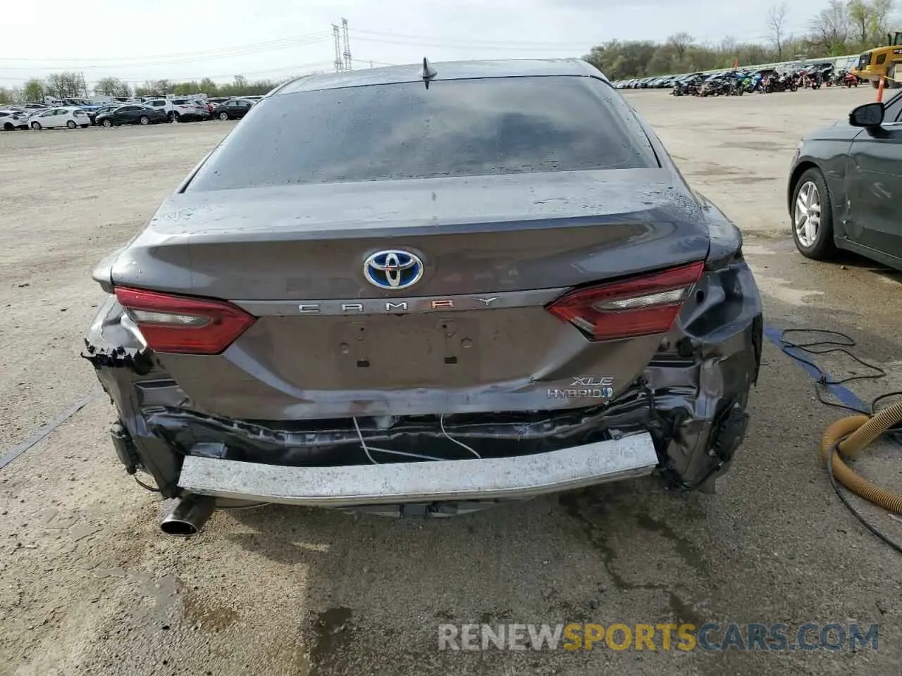 6 Photograph of a damaged car 4T1F31AK1PU619938 TOYOTA CAMRY 2023