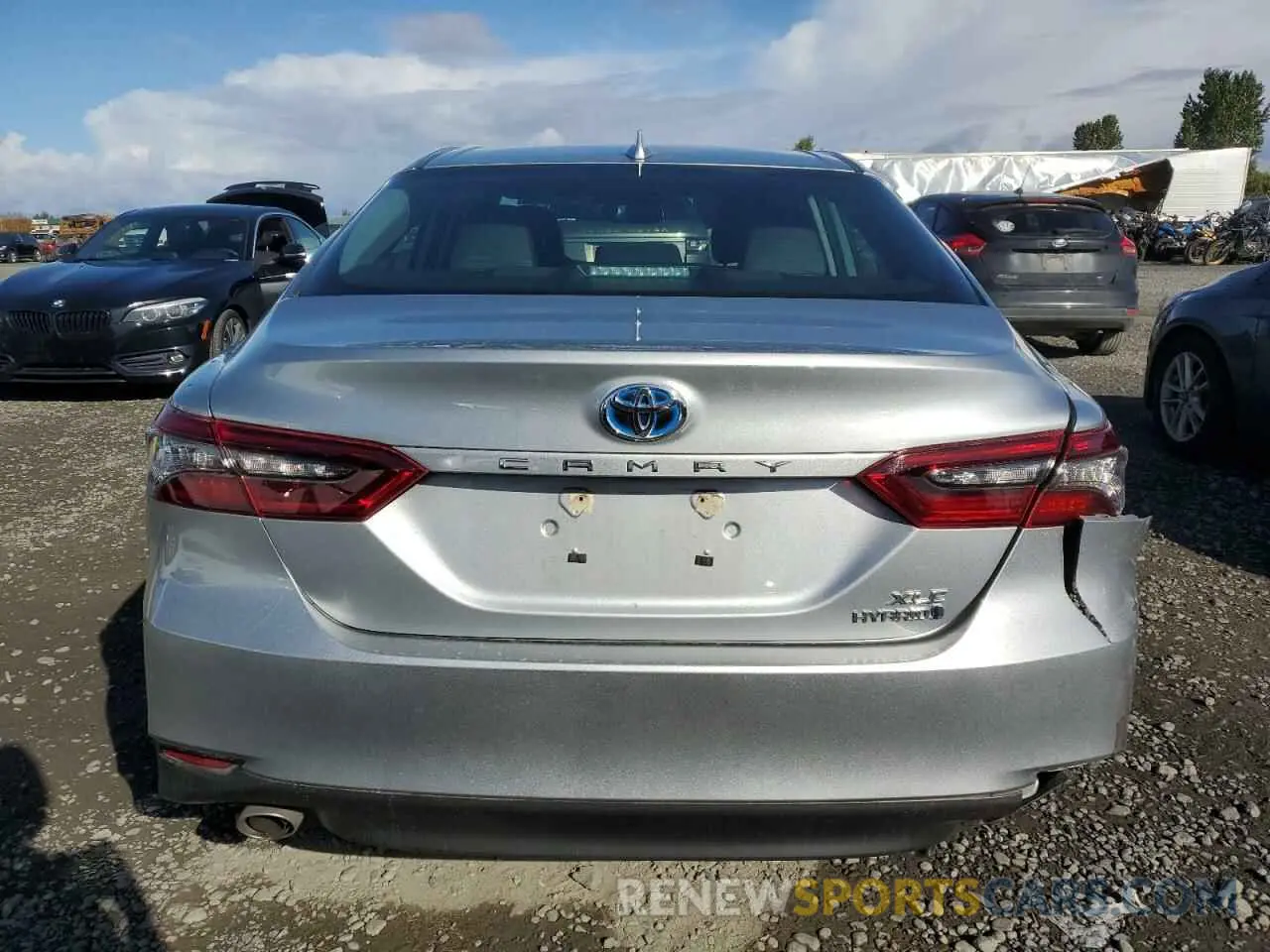 6 Photograph of a damaged car 4T1F31AK2PU054860 TOYOTA CAMRY 2023
