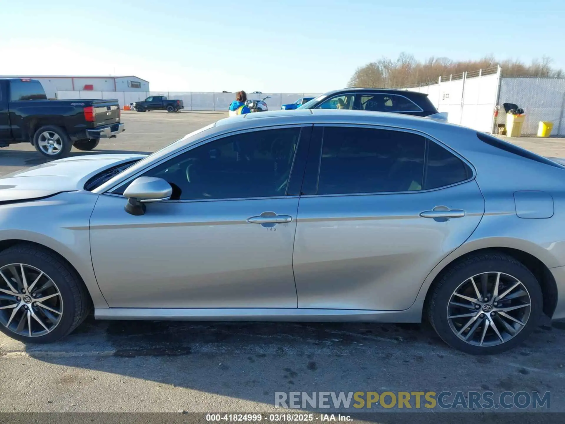 14 Photograph of a damaged car 4T1F31AK4PU604107 TOYOTA CAMRY 2023