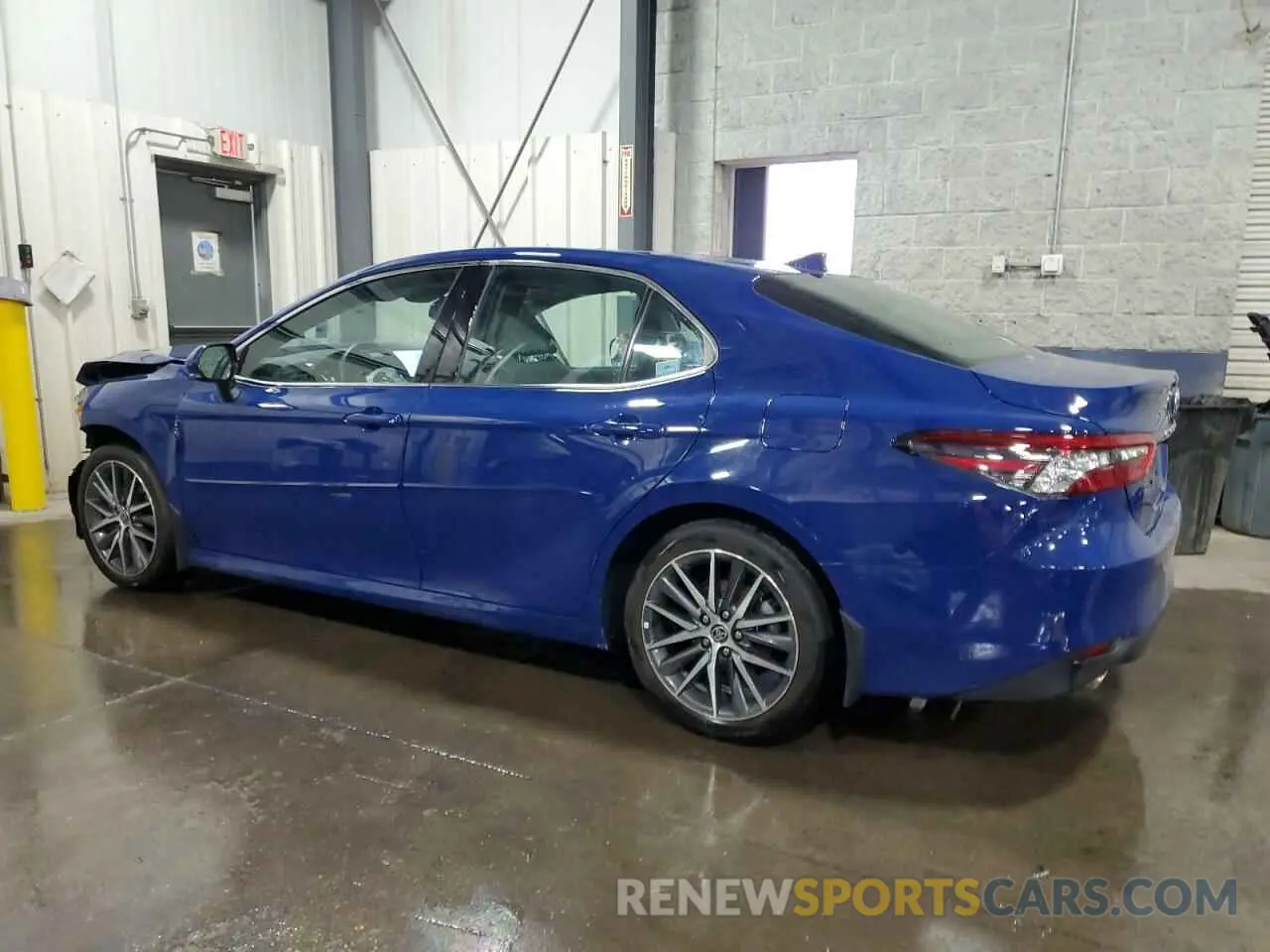 2 Photograph of a damaged car 4T1F31AK5PU050639 TOYOTA CAMRY 2023