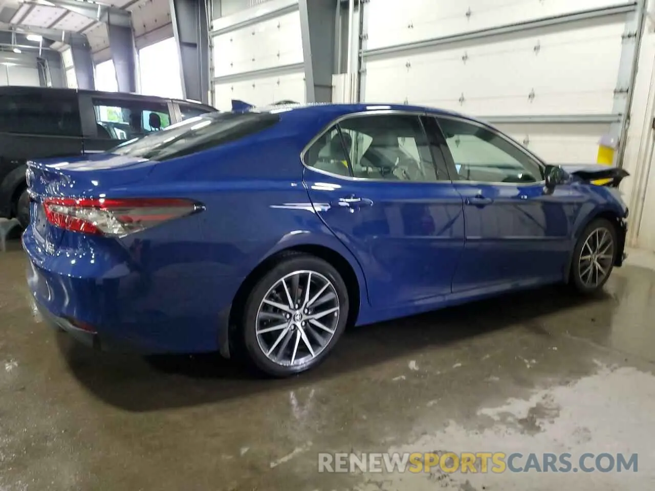 3 Photograph of a damaged car 4T1F31AK5PU050639 TOYOTA CAMRY 2023