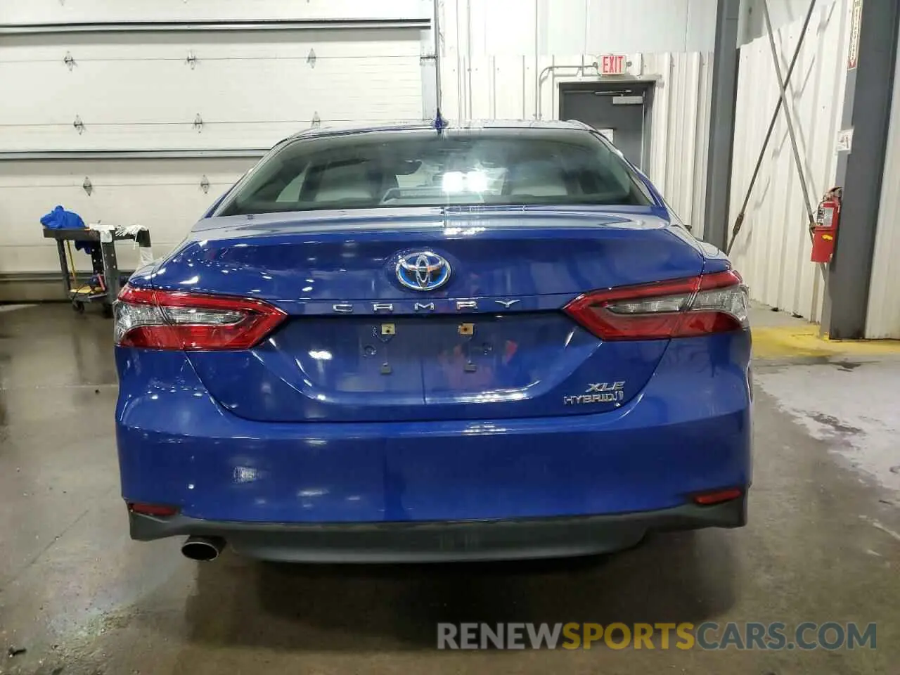 6 Photograph of a damaged car 4T1F31AK5PU050639 TOYOTA CAMRY 2023