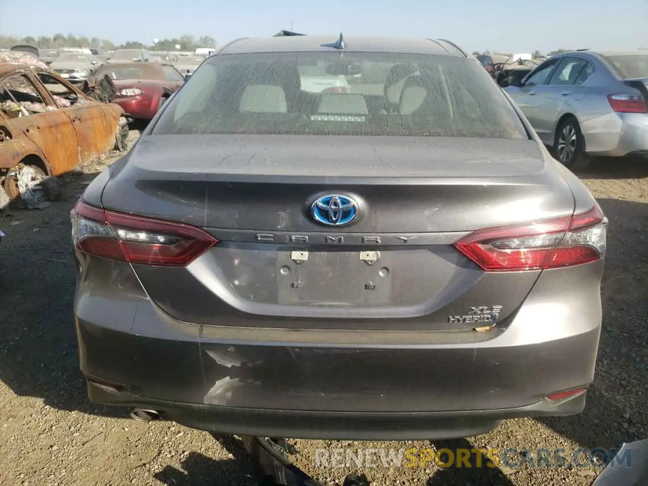 6 Photograph of a damaged car 4T1F31AK5PU608215 TOYOTA CAMRY 2023