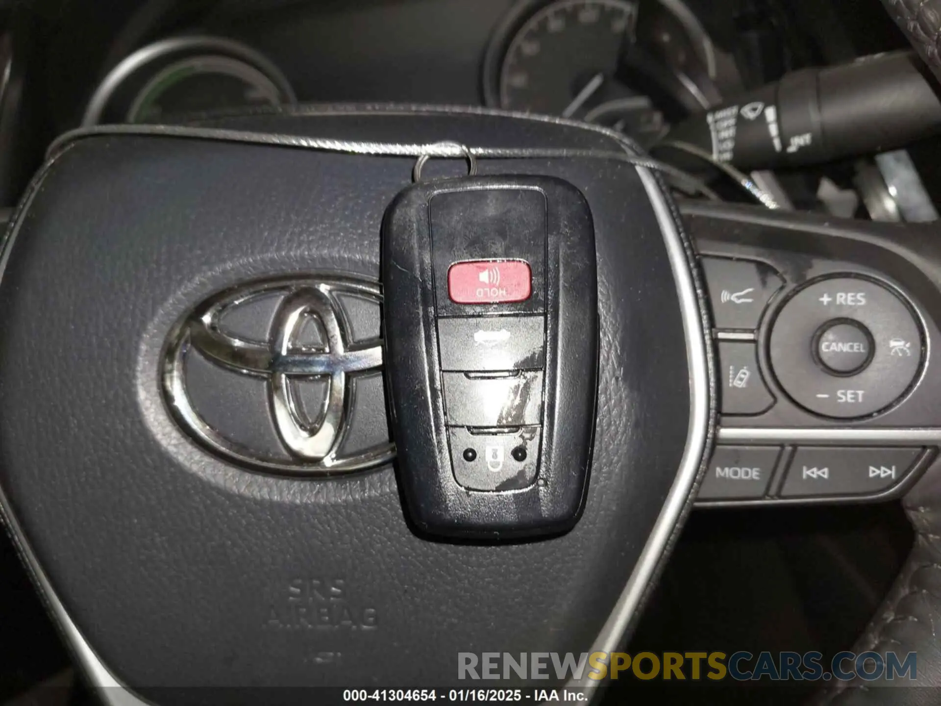 11 Photograph of a damaged car 4T1F31AK5PU611888 TOYOTA CAMRY 2023