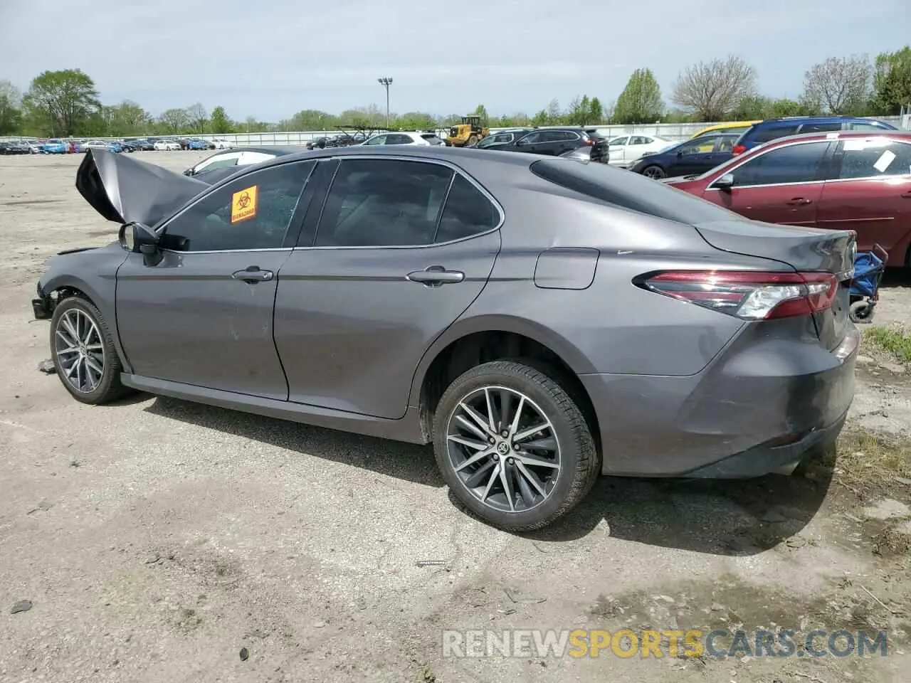 2 Photograph of a damaged car 4T1F31AK6PU608143 TOYOTA CAMRY 2023