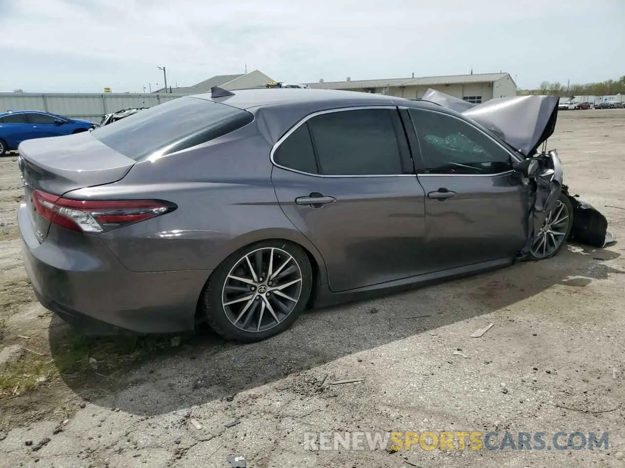 3 Photograph of a damaged car 4T1F31AK6PU608143 TOYOTA CAMRY 2023