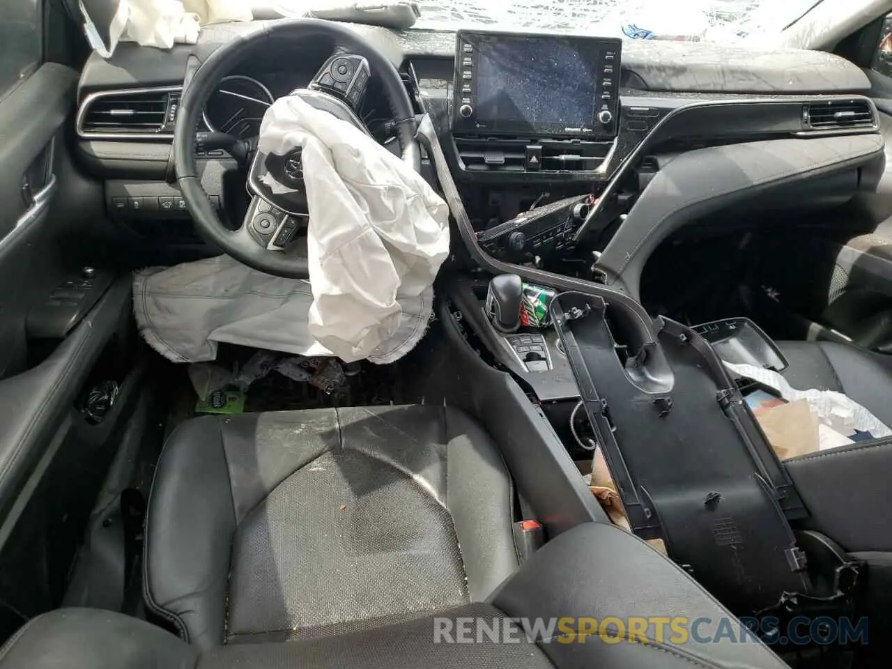 8 Photograph of a damaged car 4T1F31AK6PU608143 TOYOTA CAMRY 2023