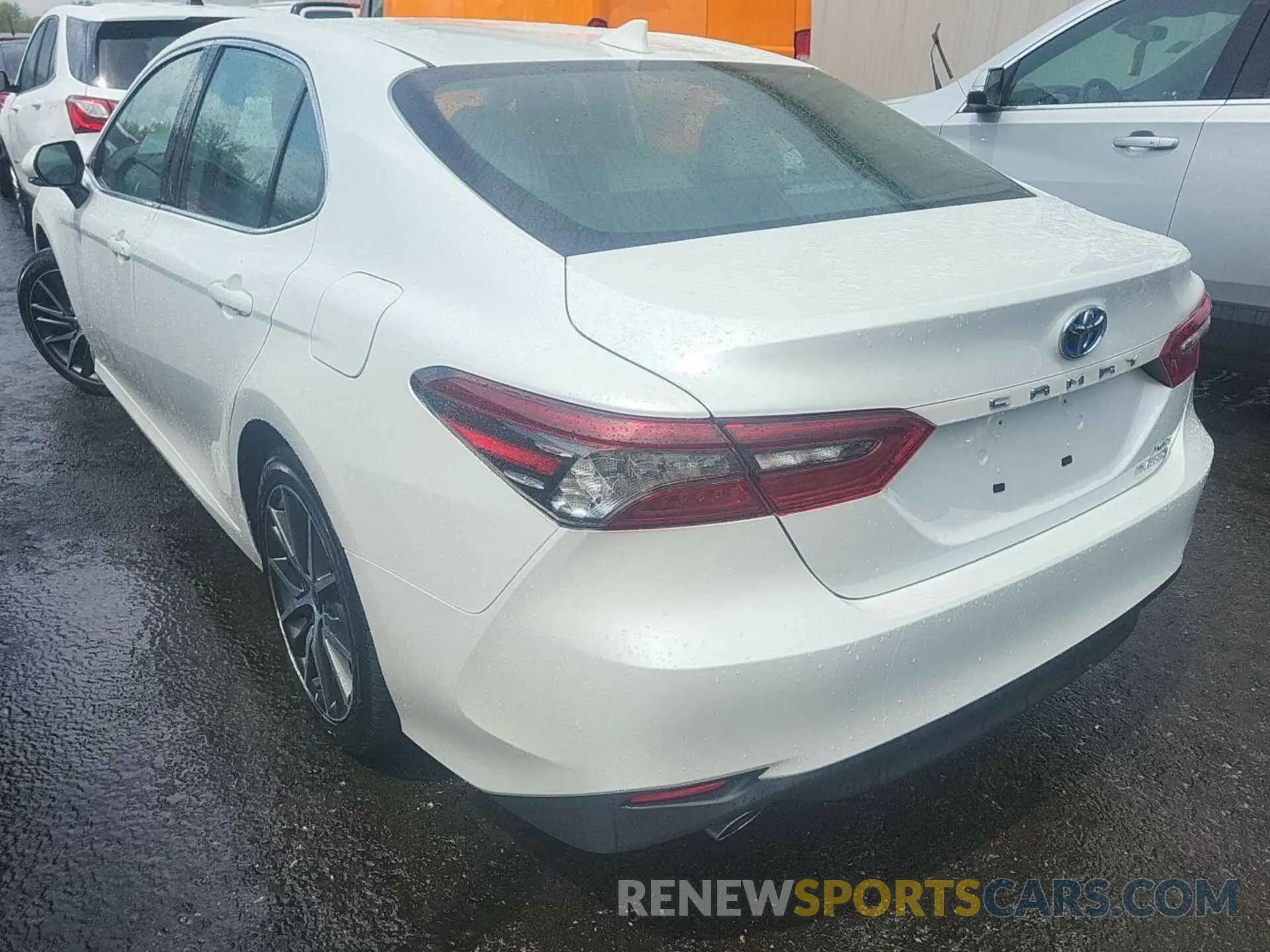 10 Photograph of a damaged car 4T1F31AK9PU604104 TOYOTA CAMRY 2023