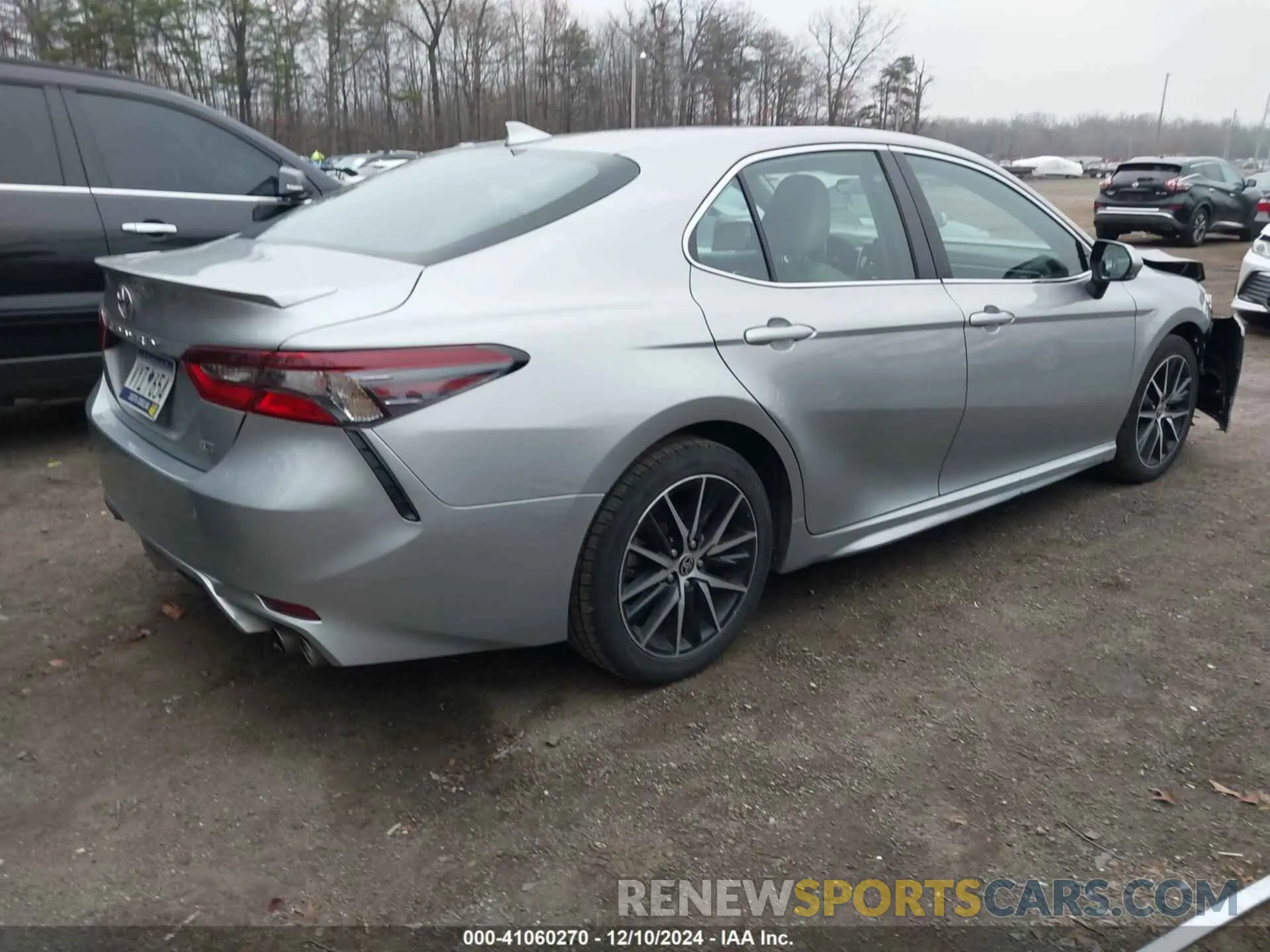 4 Photograph of a damaged car 4T1G11AK0PU100440 TOYOTA CAMRY 2023