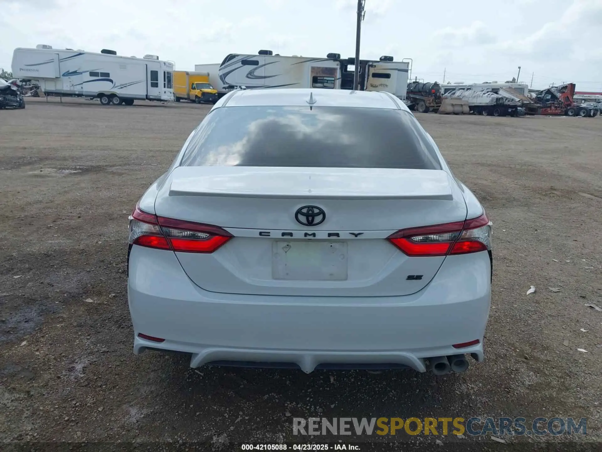 17 Photograph of a damaged car 4T1G11AK0PU121868 TOYOTA CAMRY 2023