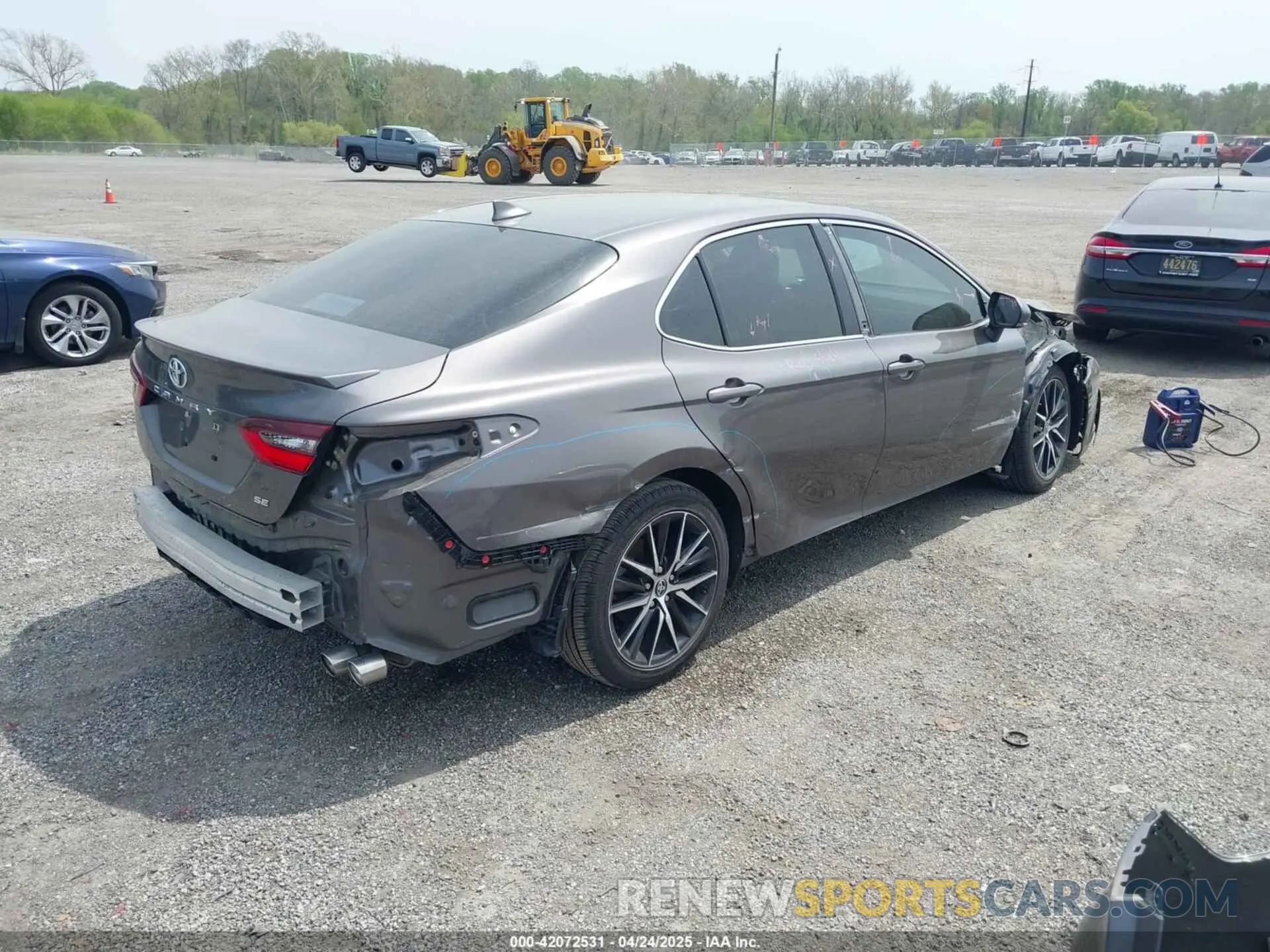 4 Photograph of a damaged car 4T1G11AK0PU719393 TOYOTA CAMRY 2023