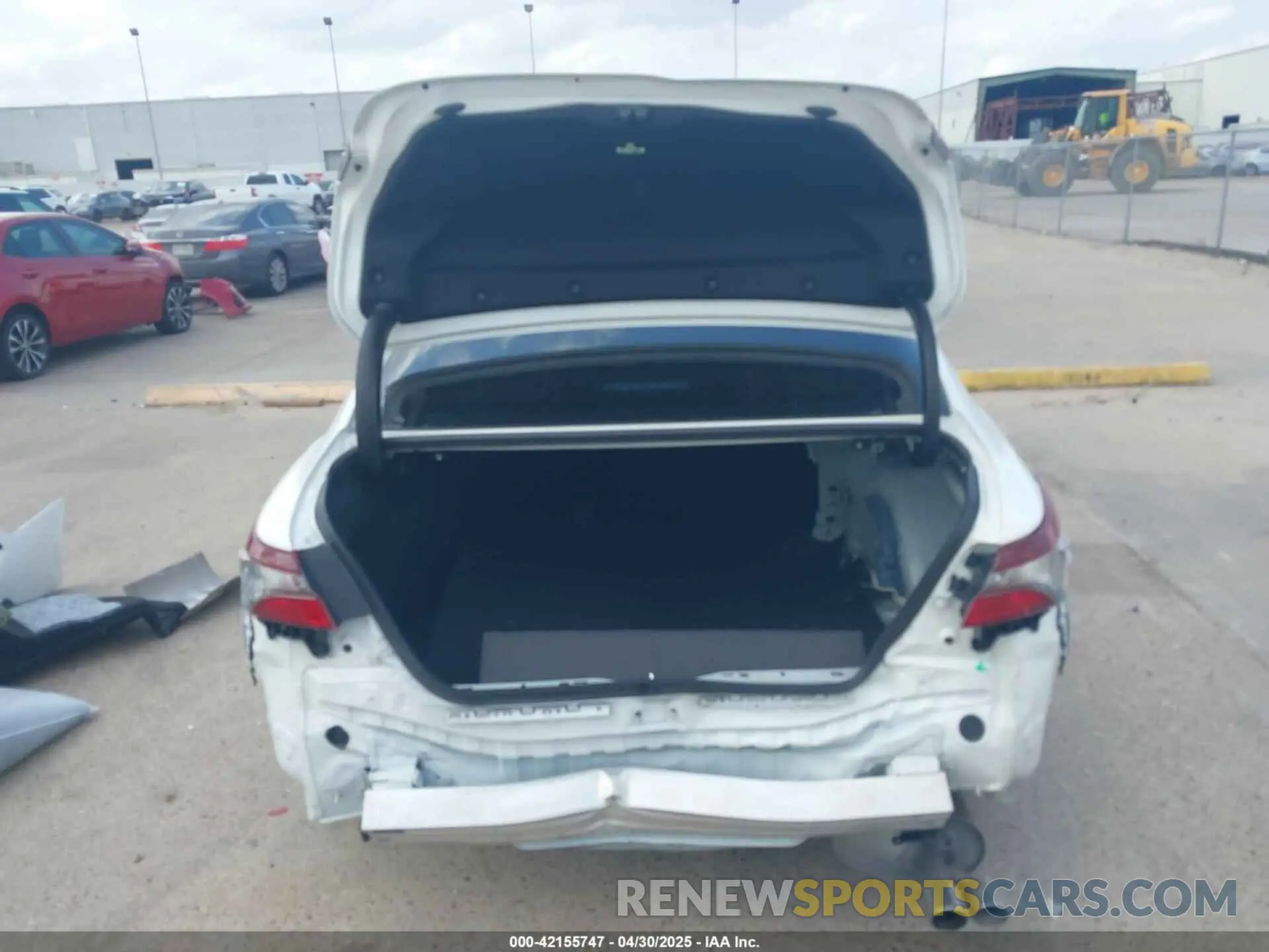 17 Photograph of a damaged car 4T1G11AK0PU739255 TOYOTA CAMRY 2023