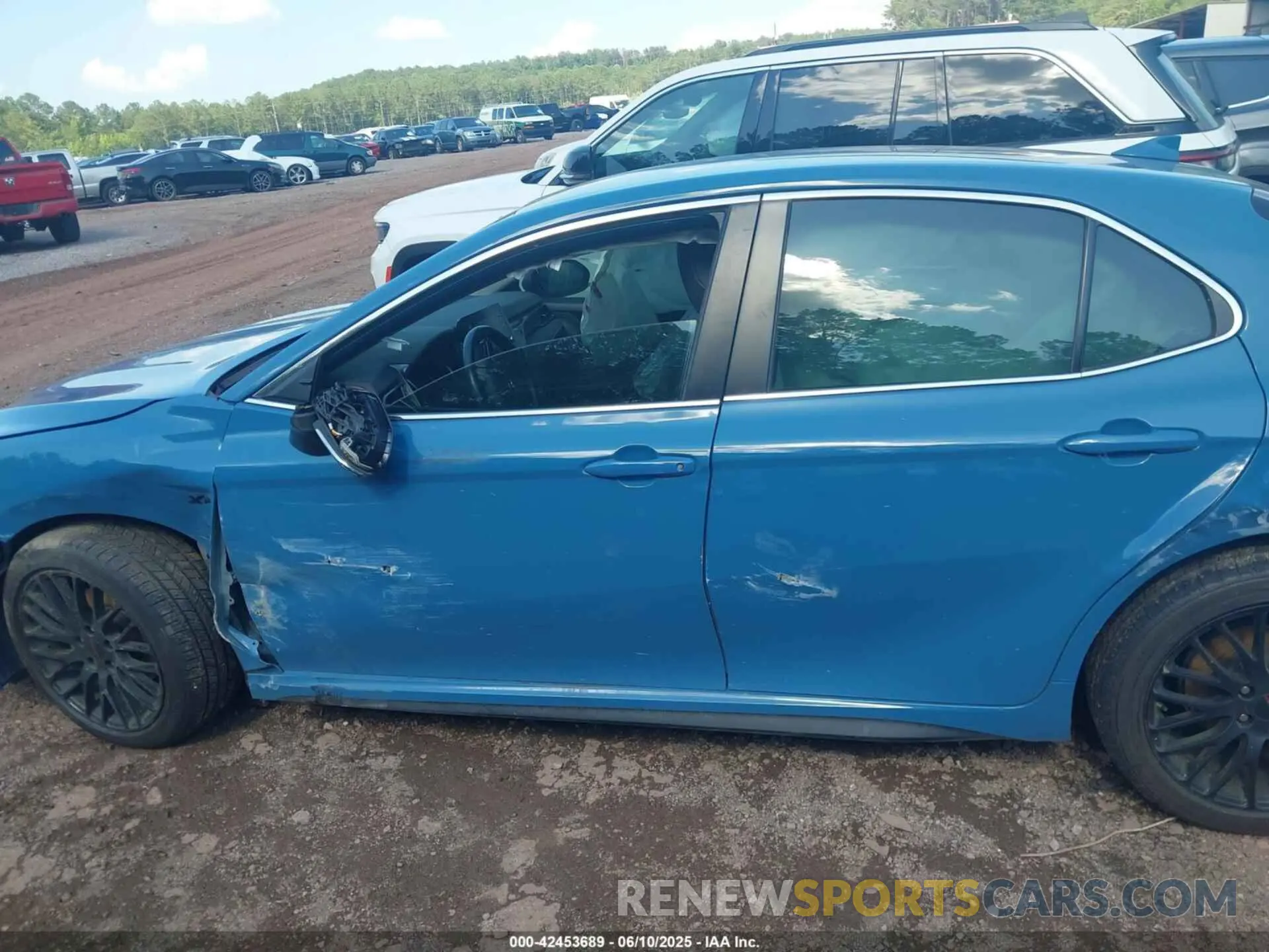 14 Photograph of a damaged car 4T1G11AK1PU125850 TOYOTA CAMRY 2023