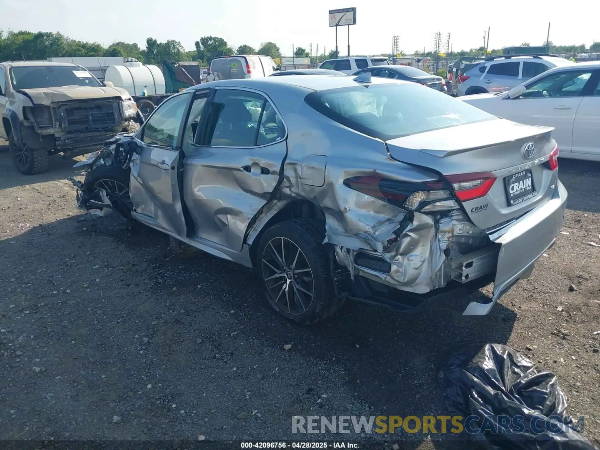 3 Photograph of a damaged car 4T1G11AK1PU728071 TOYOTA CAMRY 2023