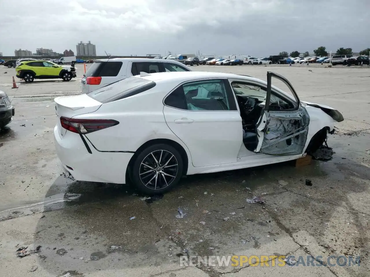 3 Photograph of a damaged car 4T1G11AK2PU770586 TOYOTA CAMRY 2023