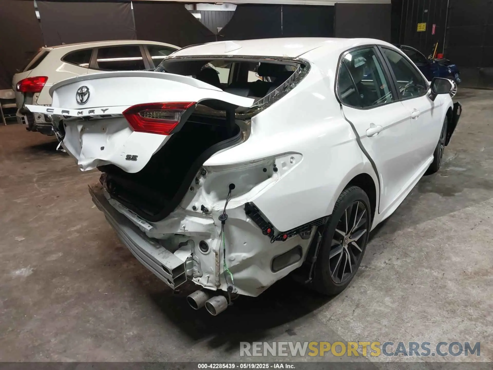 4 Photograph of a damaged car 4T1G11AK2PU775383 TOYOTA CAMRY 2023