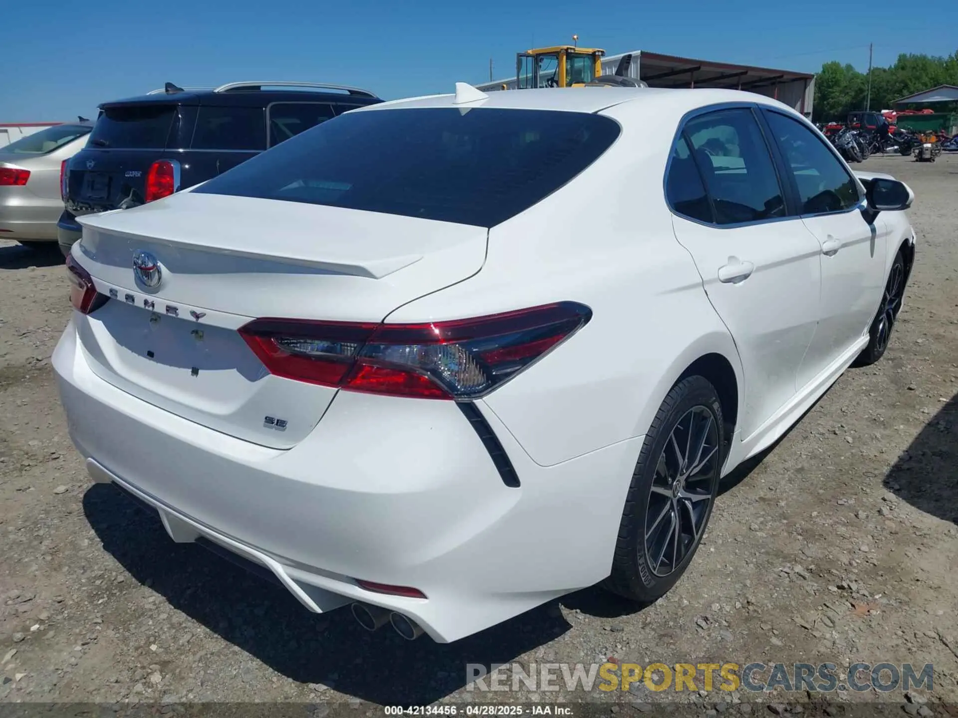4 Photograph of a damaged car 4T1G11AK2PU800962 TOYOTA CAMRY 2023