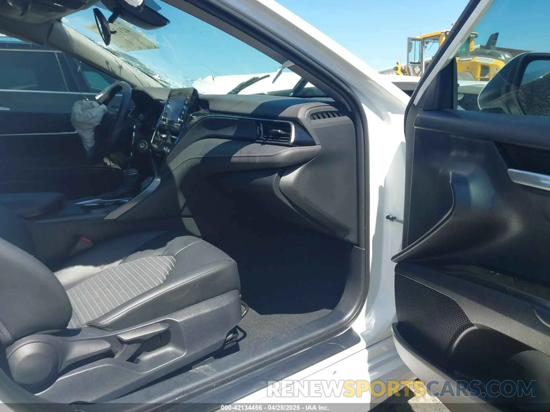 5 Photograph of a damaged car 4T1G11AK2PU800962 TOYOTA CAMRY 2023