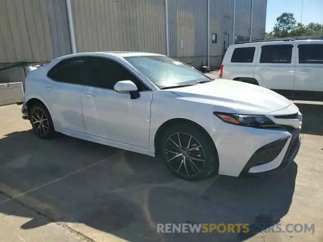 4 Photograph of a damaged car 4T1G11AK2PU817745 TOYOTA CAMRY 2023