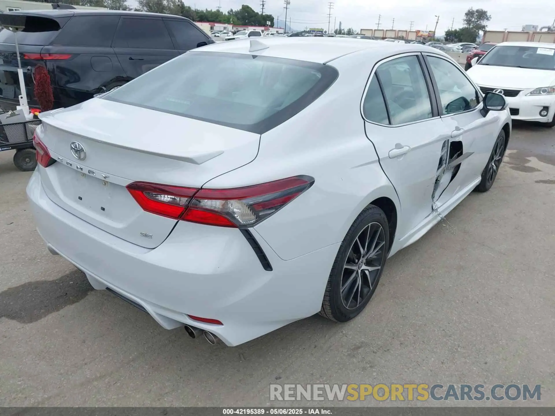 4 Photograph of a damaged car 4T1G11AK3PU097324 TOYOTA CAMRY 2023
