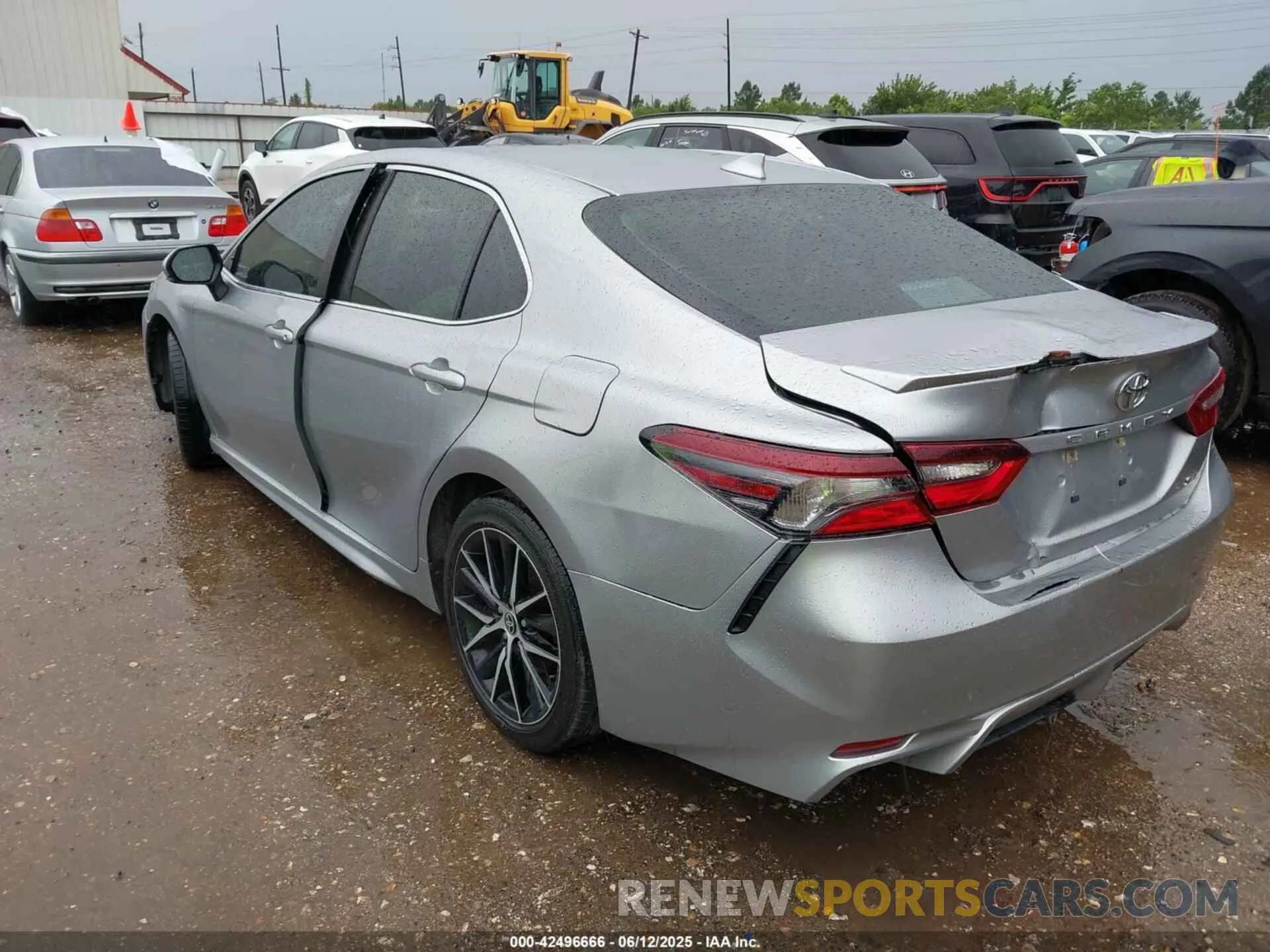 3 Photograph of a damaged car 4T1G11AK3PU728427 TOYOTA CAMRY 2023