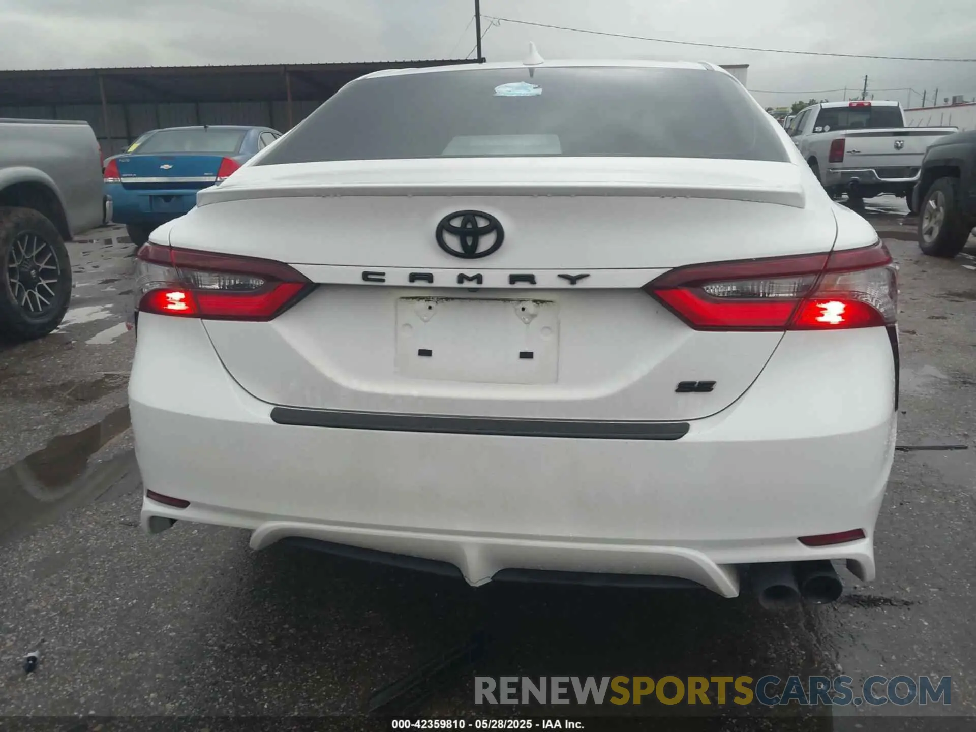 16 Photograph of a damaged car 4T1G11AK3PU744885 TOYOTA CAMRY 2023