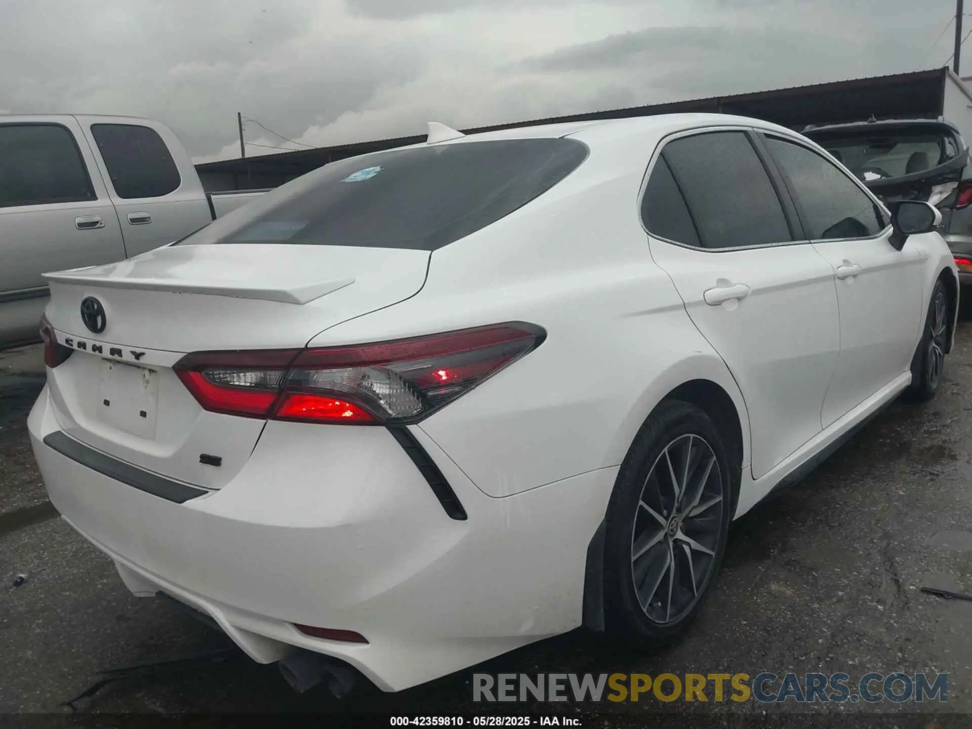 4 Photograph of a damaged car 4T1G11AK3PU744885 TOYOTA CAMRY 2023