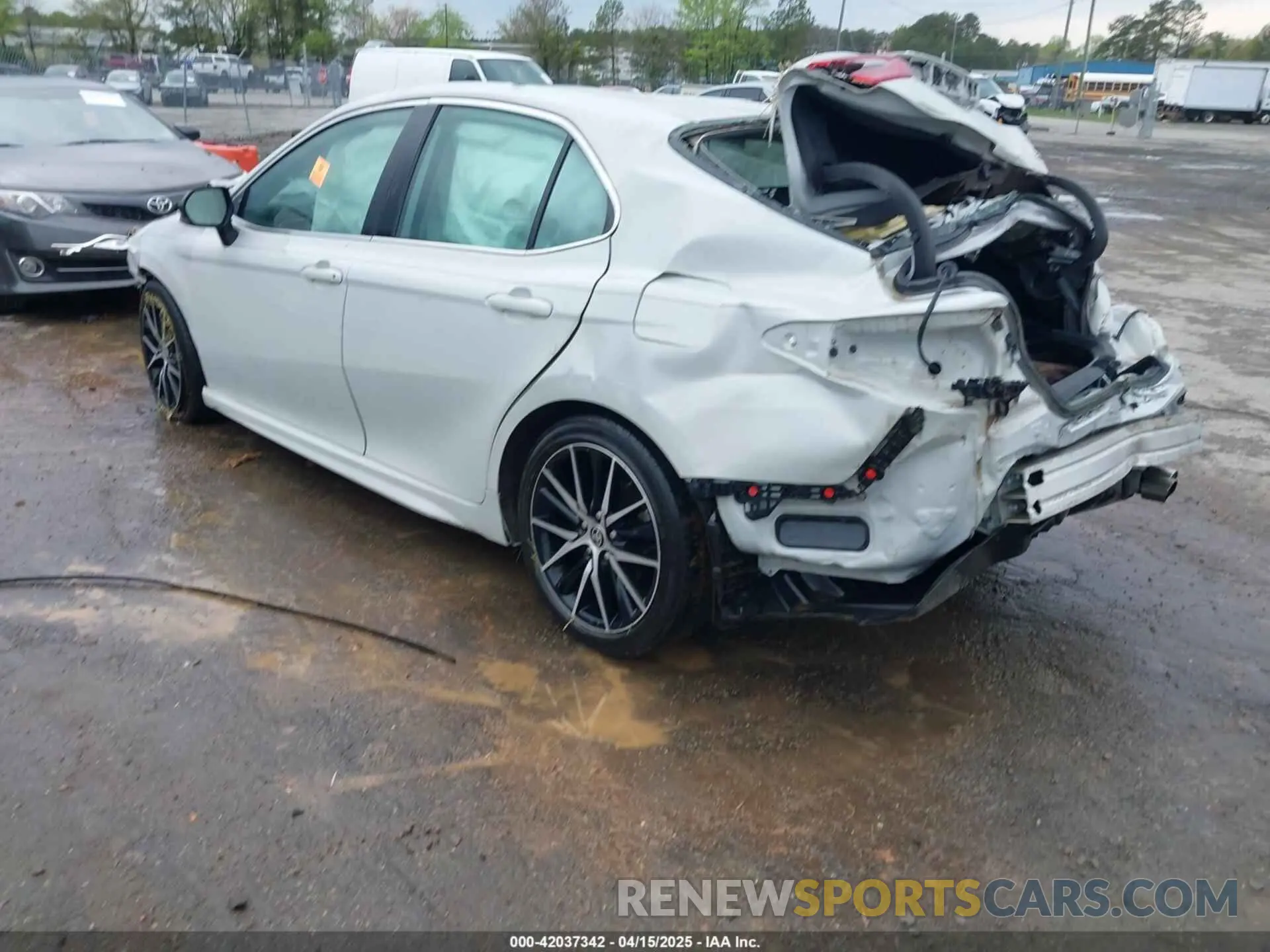 3 Photograph of a damaged car 4T1G11AK4PU131903 TOYOTA CAMRY 2023