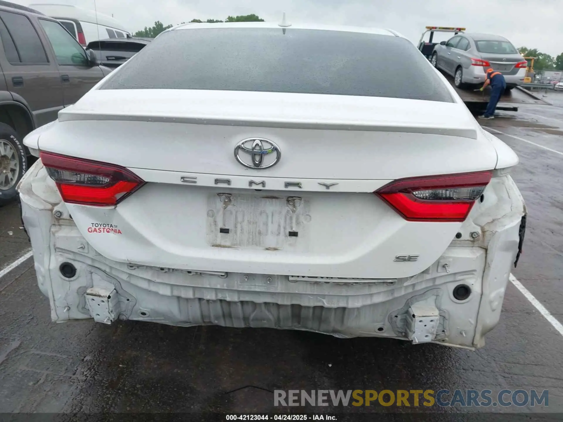 16 Photograph of a damaged car 4T1G11AK4PU738724 TOYOTA CAMRY 2023